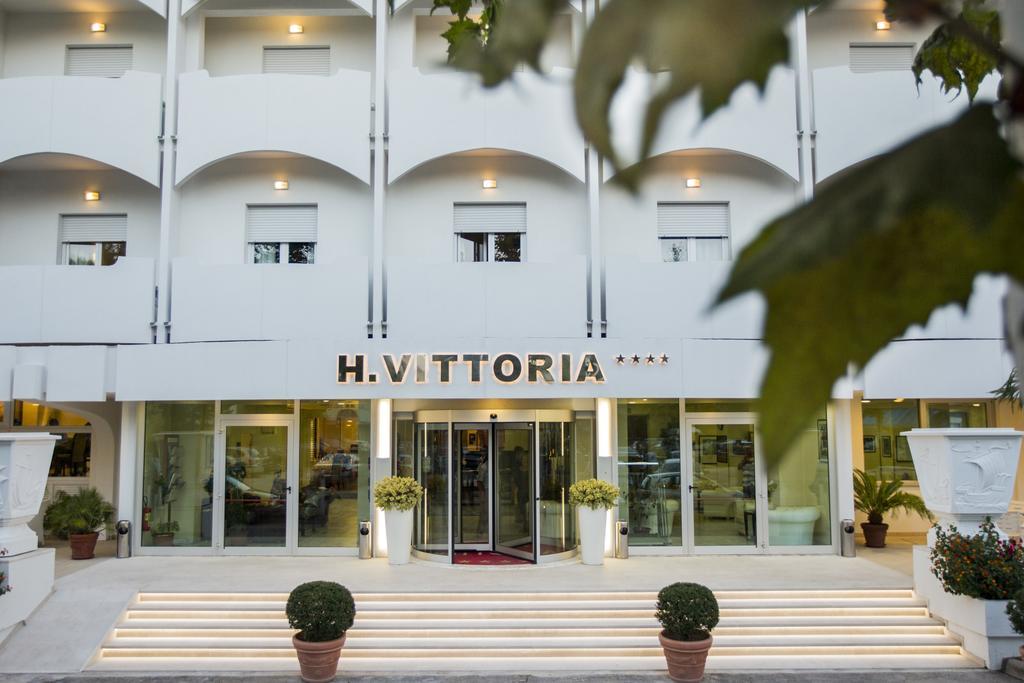 Hotel Vittoria Ριτσόνε Εξωτερικό φωτογραφία