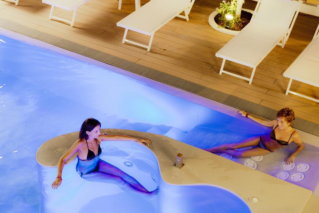 Hotel Vittoria Ριτσόνε Εξωτερικό φωτογραφία