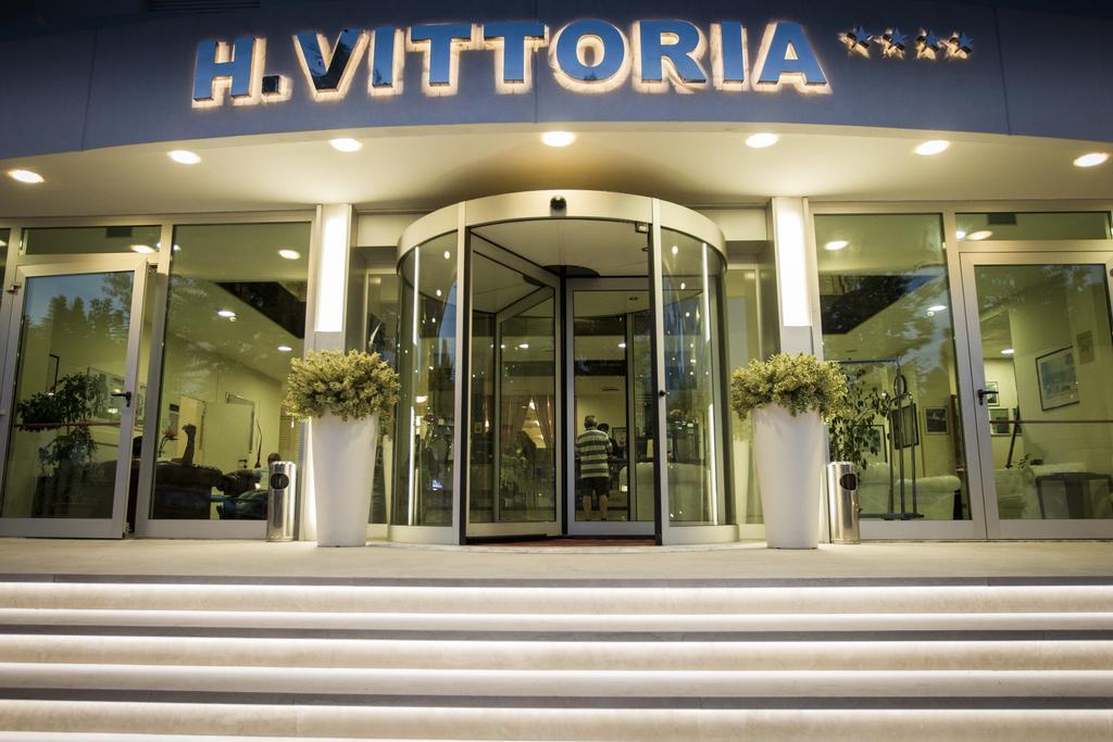 Hotel Vittoria Ριτσόνε Εξωτερικό φωτογραφία