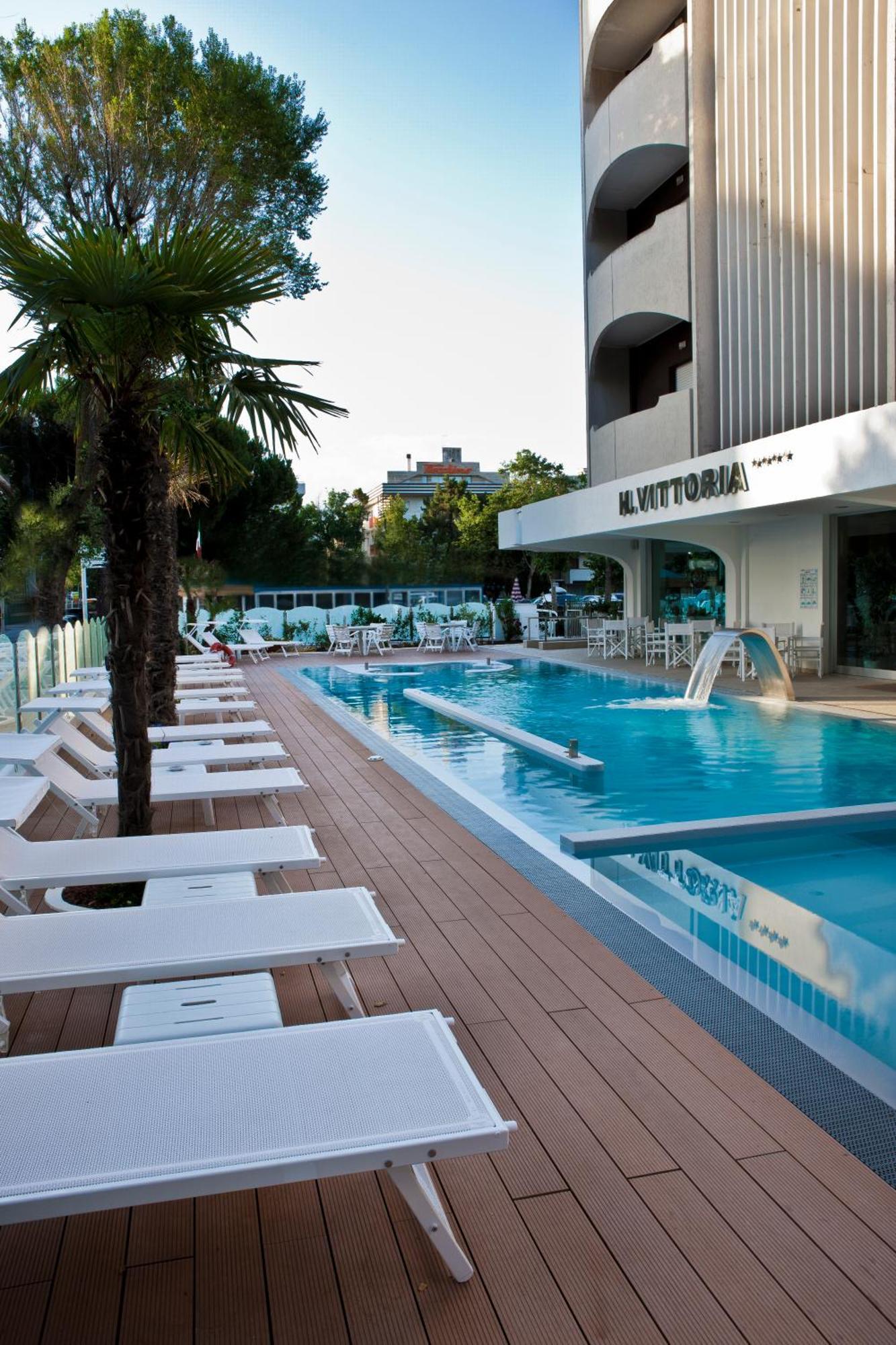 Hotel Vittoria Ριτσόνε Εξωτερικό φωτογραφία