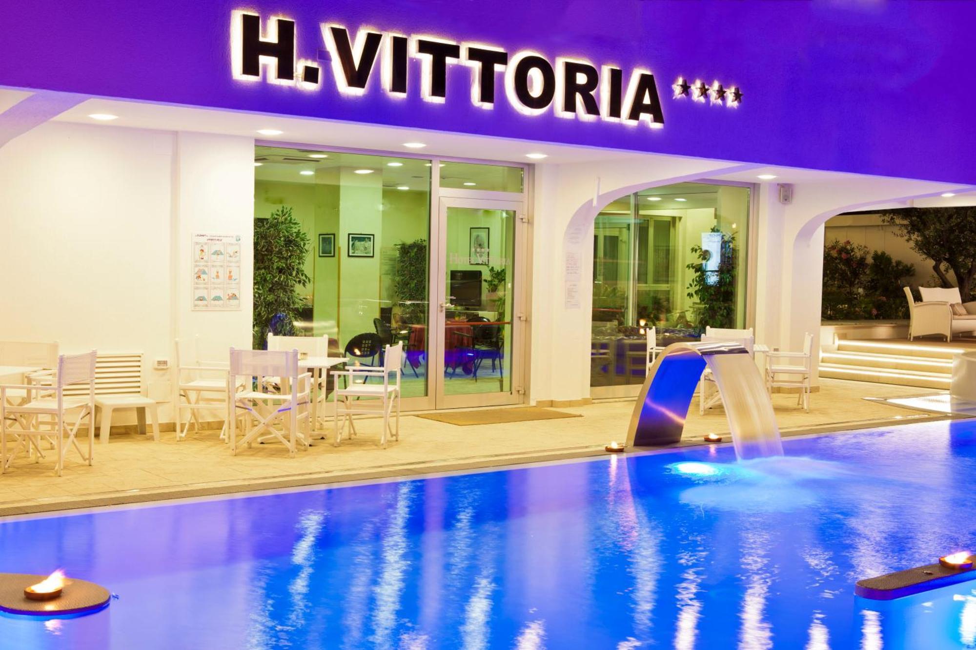 Hotel Vittoria Ριτσόνε Εξωτερικό φωτογραφία