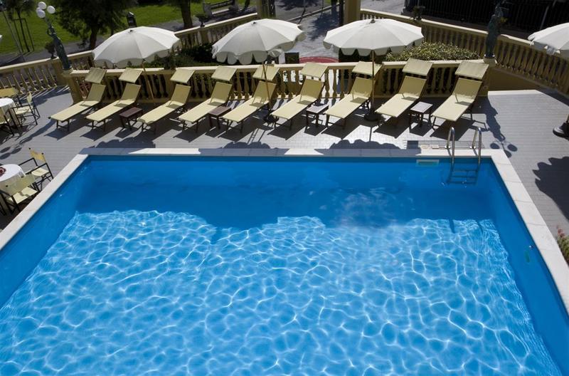 Hotel Vittoria Ριτσόνε Εξωτερικό φωτογραφία