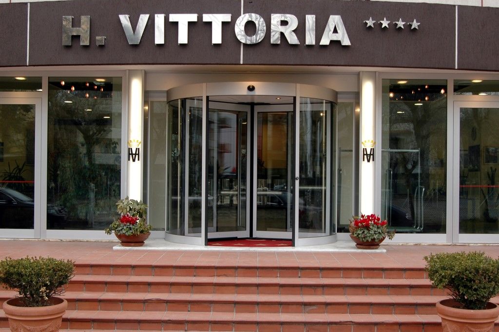 Hotel Vittoria Ριτσόνε Εξωτερικό φωτογραφία