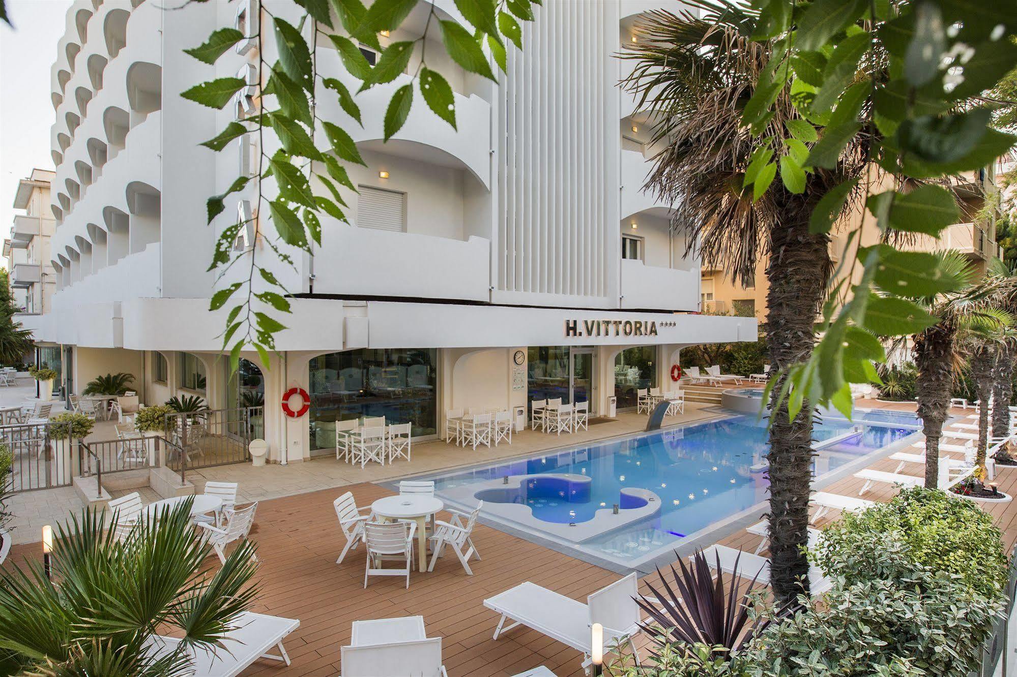Hotel Vittoria Ριτσόνε Εξωτερικό φωτογραφία