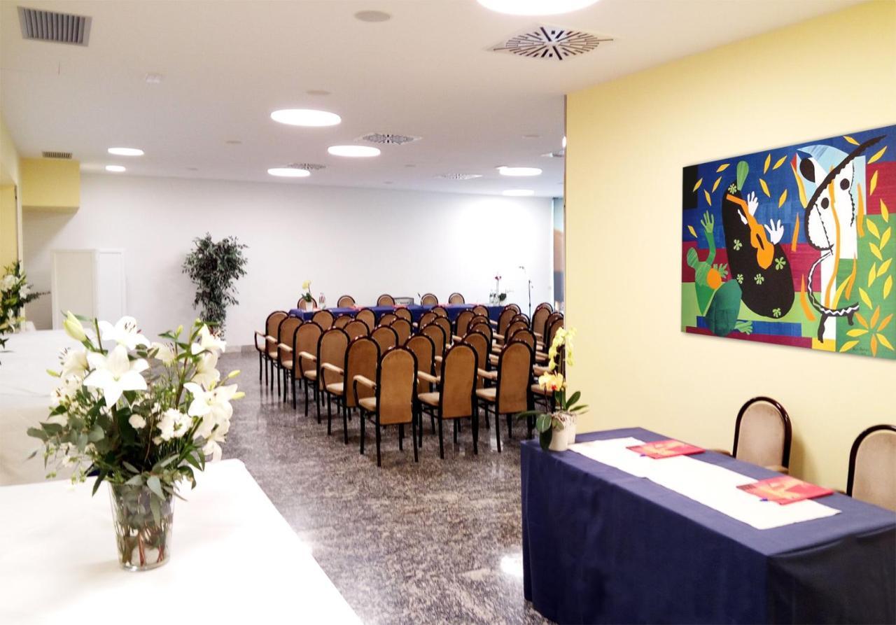 Hotel Vittoria Ριτσόνε Εξωτερικό φωτογραφία
